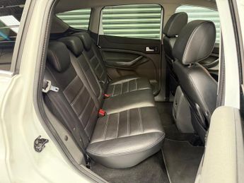 Ford Kuga 2.5T Titanium SUV 5dr Petrol Auto AWD Euro 4 (200 ps)