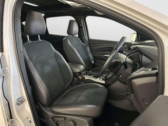 Ford Kuga 2.0 TDCi EcoBlue ST-Line Edition SUV 5dr Diesel Powershift AWD E