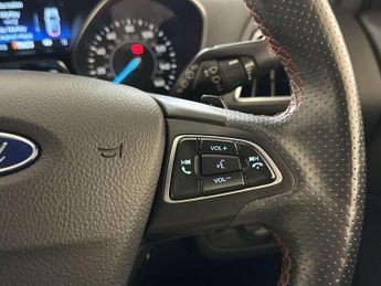 Ford Kuga 2.0 TDCi EcoBlue ST-Line Edition SUV 5dr Diesel Powershift AWD E