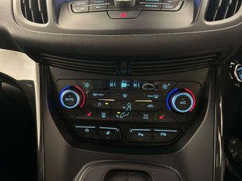 Ford Kuga 2.0 TDCi EcoBlue ST-Line Edition SUV 5dr Diesel Powershift AWD E
