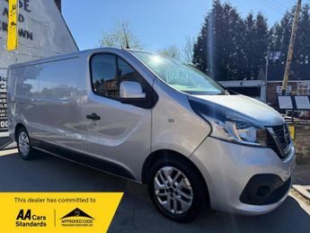 Nissan NV300 2.0 dCi 30 Acenta L2 H1 Euro 6 4dr