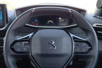 Peugeot E-2008 50kWh GT SUV 5dr Electric Auto (7kW Charger) (136 ps)