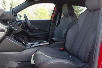 Peugeot E-2008 50kWh GT SUV 5dr Electric Auto (7kW Charger) (136 ps)