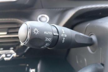 Peugeot E-2008 50kWh GT SUV 5dr Electric Auto (7kW Charger) (136 ps)