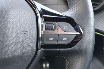 Peugeot E-2008 50kWh GT SUV 5dr Electric Auto (7kW Charger) (136 ps)