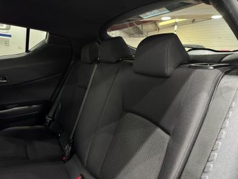 Toyota C-HR 1.8 VVT-h Red Edition CVT Euro 6 (s/s) 5dr