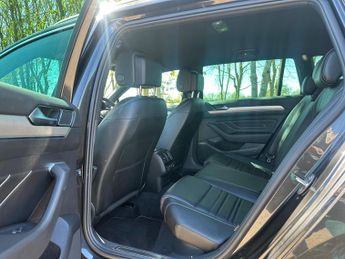 Volkswagen Passat 2.0 TDI EVO R-Line DSG Euro 6 (s/s) 5dr