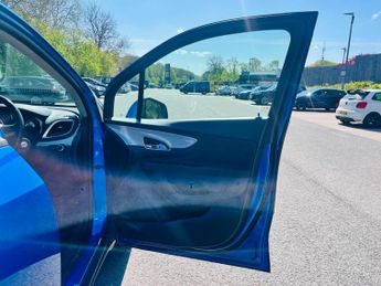 Vauxhall Mokka 1.6 Exclusiv 2WD Euro 5 (s/s) 5dr