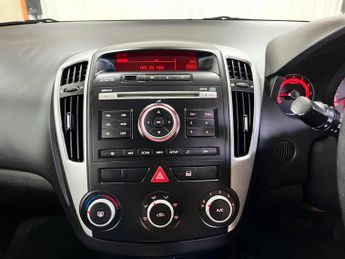 Kia Ceed 1.6 2 Auto Euro 5 5dr