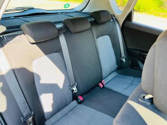 Kia Ceed 1.6 2 Auto Euro 5 5dr