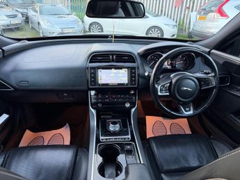 Jaguar XE 2.0d R-Sport Auto Euro 6 (s/s) 4dr