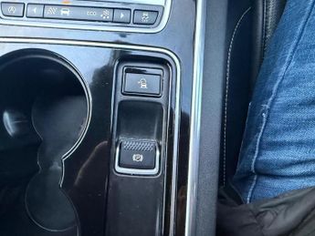 Jaguar XE 2.0d R-Sport Auto Euro 6 (s/s) 4dr