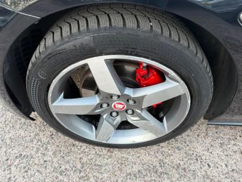 Jaguar XE 2.0d R-Sport Auto Euro 6 (s/s) 4dr