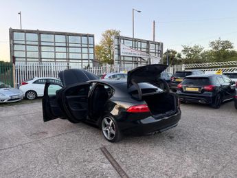 Jaguar XE 2.0d R-Sport Auto Euro 6 (s/s) 4dr