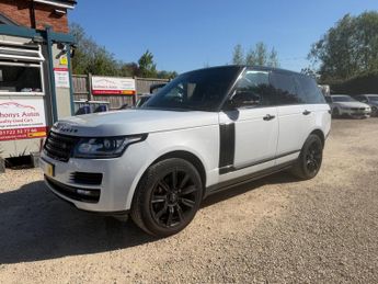 Land Rover Range Rover 3.0 TD V6 Vogue Auto 4WD Euro 6 (s/s) 5dr
