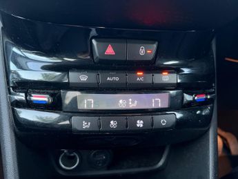 Peugeot 2008 1.2 VTi PureTech Crossway SUV 5dr Petrol Manual Euro 5 (82 ps)