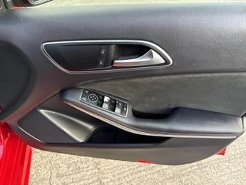 Mercedes-Benz A Class 1.5 A180 CDI AMG Sport Hatchback 5dr Diesel 7G-DCT Euro 5 (s/s) 