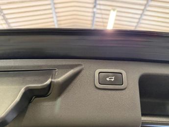 Land Rover Discovery Sport 2.0 TD4 HSE Auto 4WD Euro 6 (s/s) 5dr