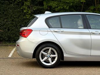 BMW 1 Series 1.5 118i SE Auto Euro 6 (s/s) 5dr