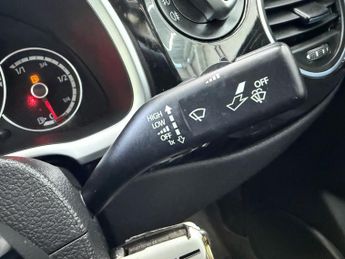 Volkswagen Beetle 2.0 TSI Turbo Black DSG Euro 5 3dr