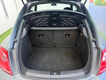 Volkswagen Beetle 2.0 TSI Turbo Black DSG Euro 5 3dr