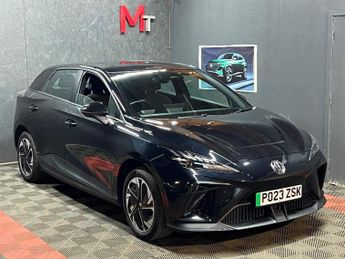 MG MG4 64kWh SE Long Range Auto 5dr