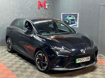 MG MG4 64kWh SE Long Range Auto 5dr