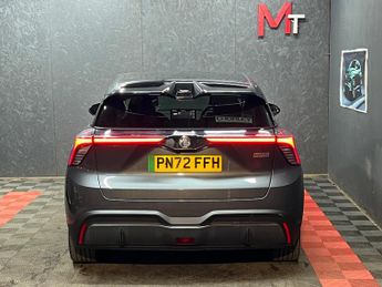 MG MG4 64kWh Trophy Long Range Auto 5dr