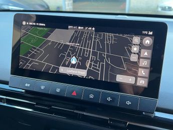 MG MG4 64kWh Trophy Long Range Auto 5dr