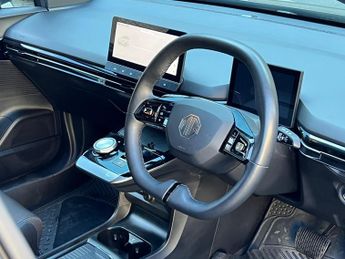 MG MG4 64kWh Trophy Long Range Auto 5dr