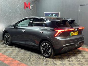 MG MG4 64kWh Trophy Long Range Auto 5dr