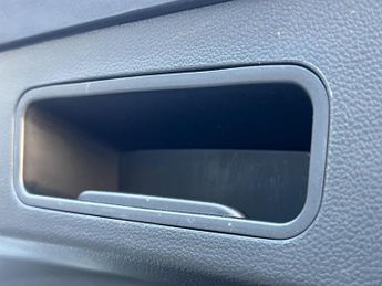 MG MG4 64kWh Trophy Long Range Auto 5dr