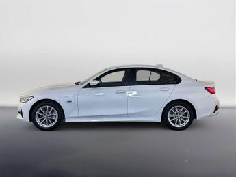 BMW 3 Series 2.0 330e 12kWh SE Pro Saloon 4dr Petrol Plug-in Hybrid Auto Euro