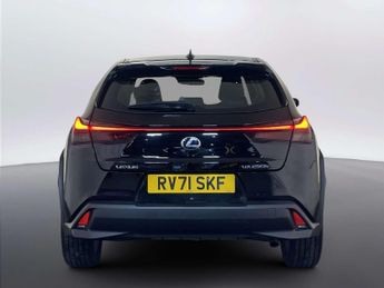 Lexus UX 2.0 250h SUV 5dr Petrol Hybrid E-CVT Euro 6 (s/s) (184 ps)