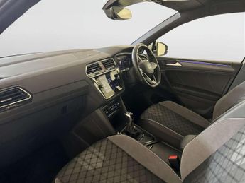 Volkswagen Tiguan 1.5 TSI R-Line SUV 5dr Petrol DSG Euro 6 (s/s) (150 ps)