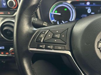 Nissan Juke 1.6 N-Connecta SUV 5dr Petrol Hybrid Auto Euro 6 (143 ps)