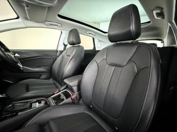 Vauxhall Grandland X 1.2 Turbo Elite Nav Auto Euro 6 (s/s) 5dr