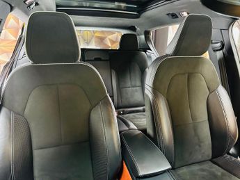 Volvo XC40 2.0 T5 First Edition Auto AWD Euro 6 (s/s) 5dr