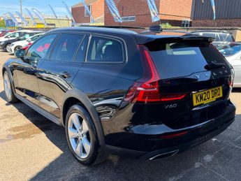 Volvo V60 Cross Country 2.0 D4 Estate 5dr Diesel Auto AWD Euro 6 (s/s) (190 ps)