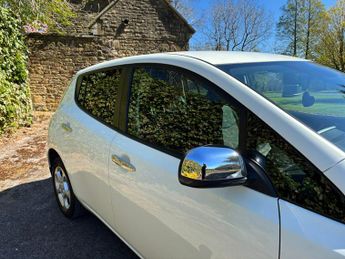 Nissan Leaf 24kWh Acenta Auto 5dr