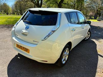 Nissan Leaf 24kWh Acenta Auto 5dr
