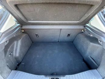 Ford Focus 1.0T EcoBoost Zetec Euro 6 (s/s) 5dr