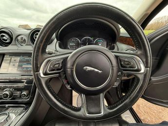 Jaguar XJ 3.0d V6 Premium Luxury Auto Euro 5 (s/s) 4dr