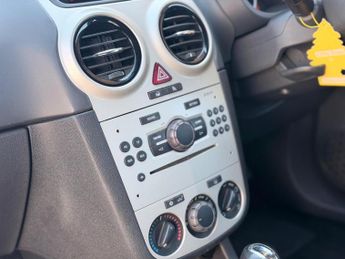 Vauxhall Corsa 1.4i 16v Club 3dr