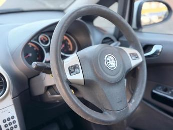 Vauxhall Corsa 1.4i 16v Club 3dr