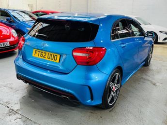 Mercedes-Benz A Class 2.0 A250 BlueEfficiency Engineered by AMG 7G-DCT Euro 6 (s/s) 5d