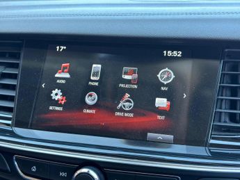 Vauxhall Insignia 2.0i Turbo Elite Nav Sports Tourer Auto 4WD Euro 6 (s/s) 5dr