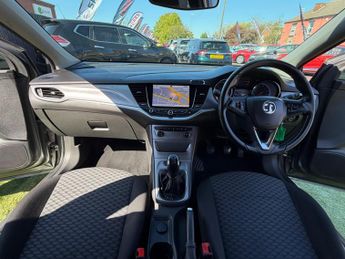 Vauxhall Astra 1.6 CDTi ecoFLEX Tech Line Hatchback 5dr Diesel Manual Euro 6 (s