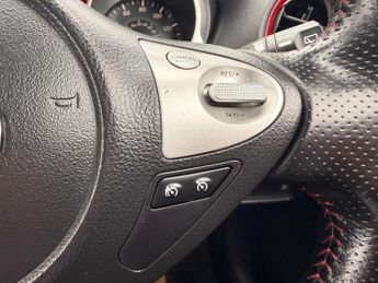 Nissan Juke 1.6 N-Connecta XTRON Euro 6 5dr