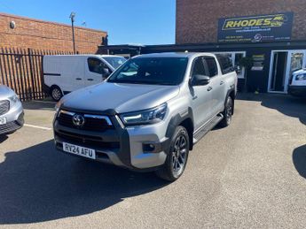 Toyota Hi Lux 2.8 D-4D Invincible X Auto 4WD Euro 6 (s/s) 4dr